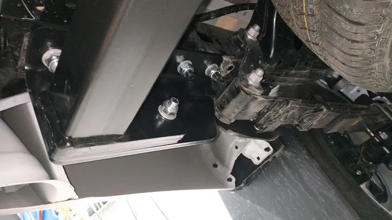 Фаркоп Oris (ранее Bosal) для Toyota Hilux VIII 2015-2025. Фланцевое крепление. Артикул 3093-F Фаркоп Oris (ранее Bosal) для Toyota Hilux VIII 2015-2025. Фланцевое крепление. Артикул 3093-F