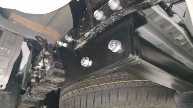 Фаркоп Oris (ранее Bosal) для Toyota Hilux VIII 2015-2025. Фланцевое крепление. Артикул 3093-F Фаркоп Oris (ранее Bosal) для Toyota Hilux VIII 2015-2025. Фланцевое крепление. Артикул 3093-F