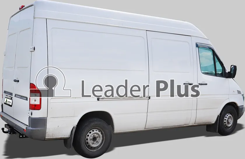 Фаркоп Лидер-Плюс для Mercedes-Benz Sprinter Classic W909 до рестайлинга (база 3,5 без ступеньки) 2013-2020. Фланцевое крепление. Артикул M201-F Фаркоп Лидер-Плюс для Mercedes-Benz Sprinter Classic W909 до рестайлинга (база 3,5 без ступеньки) 2013-2020. Фланцевое крепление. Артикул M201-F