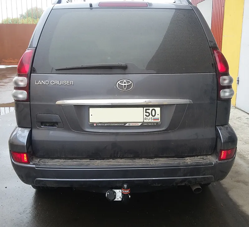 Фаркоп AvtoS для Toyota Land Cruiser Prado 120 (зап. колесо снизу) 2002-2009. Артикул TY 21