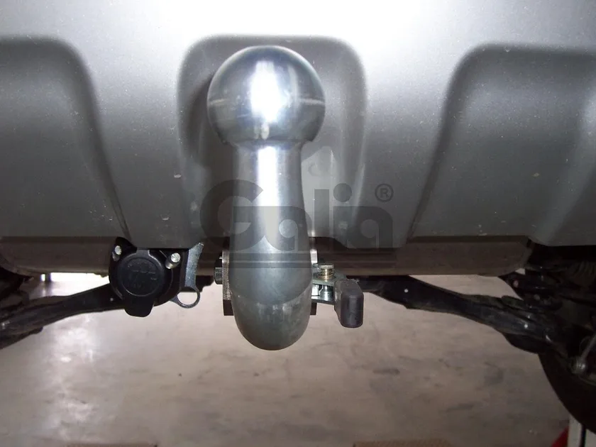 Фаркоп Galia оцинкованный для Ford Kuga I 2008-2012. Быстросъемный крюк. Артикул F113C Фаркоп Galia оцинкованный для Ford Kuga I 2008-2012. Быстросъемный крюк. Артикул F113C