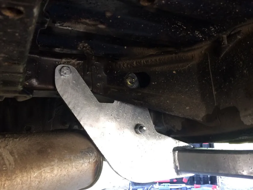 Фаркоп Galia оцинкованный для Toyota Hiace H100 1996-2004 руль слева. Артикул T026A Фаркоп Galia оцинкованный для Toyota Hiace H100 1996-2004 руль слева. Артикул T026A