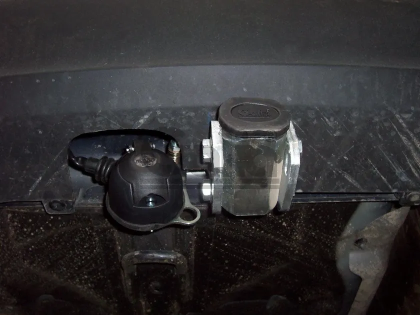 Фаркоп Galia оцинкованный для Kia Venga 2010-2025. Быстросъемный крюк. Артикул K035C Фаркоп Galia оцинкованный для Kia Venga 2010-2025. Быстросъемный крюк. Артикул K035C