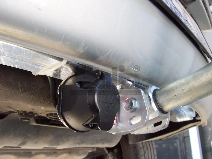 Фаркоп Galia оцинкованный для Renault Laguna II хэтчбек 2001-2007. Артикул R070A Фаркоп Galia оцинкованный для Renault Laguna II хэтчбек 2001-2007. Артикул R070A