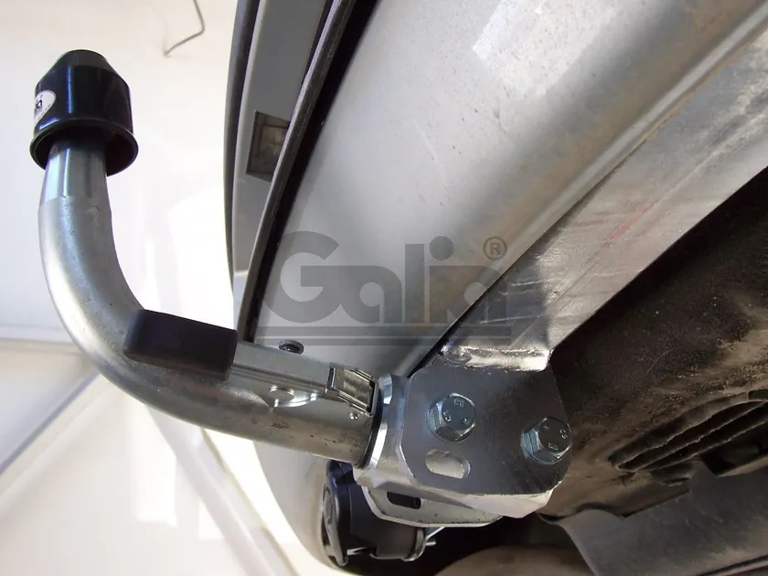 Фаркоп Galia оцинкованный для Renault Laguna II хэтчбек 2001-2007. Артикул R070A Фаркоп Galia оцинкованный для Renault Laguna II хэтчбек 2001-2007. Артикул R070A