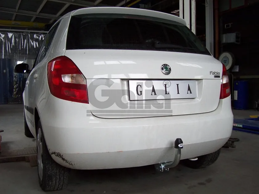 Фаркоп Galia оцинкованный для Skoda Fabia II хэтчбек 2007-2014. Артикул S081A Фаркоп Galia оцинкованный для Skoda Fabia II хэтчбек 2007-2014. Артикул S081A