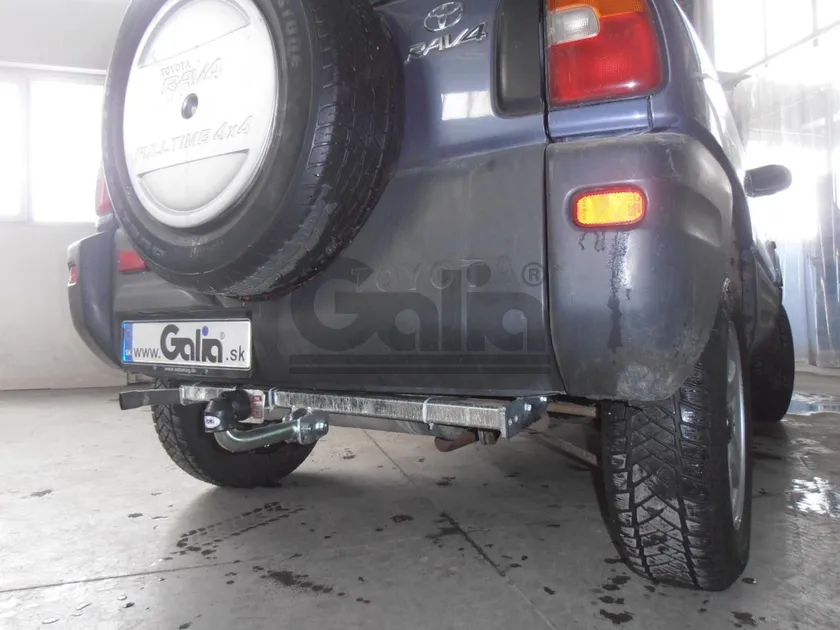 Фаркоп Galia оцинкованный для Toyota RAV4 I 1995-2000. Артикул T030A Фаркоп Galia оцинкованный для Toyota RAV4 I 1995-2000. Артикул T030A