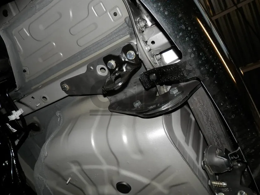 Фаркоп Galia оцинкованный для Toyota Auris II универсал 2012-2018. Артикул T062A Фаркоп Galia оцинкованный для Toyota Auris II универсал 2012-2018. Артикул T062A