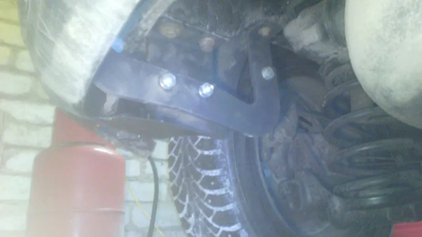 Фаркоп AvtoS для Renault Kangoo II до рестайлинга минивэн, фургон 2007-2013. Артикул RN 08 Фаркоп AvtoS для Renault Kangoo II до рестайлинга минивэн, фургон 2007-2013. Артикул RN 08