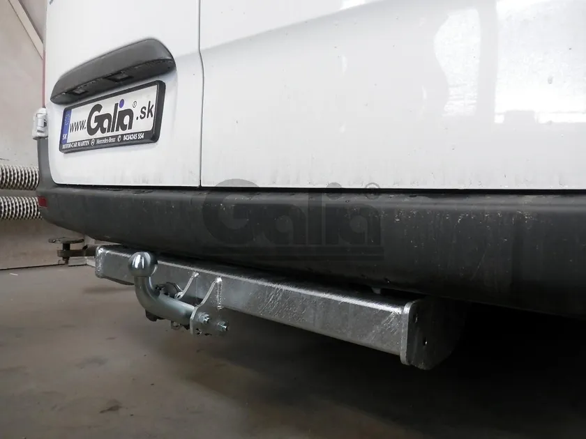 Фаркоп Galia оцинкованный для Volkswagen Crafter (без подножки) 2006-2016. Артикул M118A Фаркоп Galia оцинкованный для Volkswagen Crafter (без подножки) 2006-2016. Артикул M118A