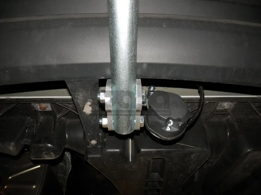 Фаркоп Galia оцинкованный для Renault Megane III универсал 2008-2025. Быстросъемный крюк. Артикул R074C Фаркоп Galia оцинкованный для Renault Megane III универсал 2008-2025. Быстросъемный крюк. Артикул R074C