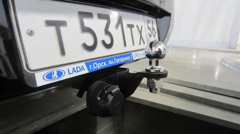 Фаркоп Bosal для Lada Kalina (1118, 1117) седан, универсал 2004-2013. Артикул. Артикул 1229-E