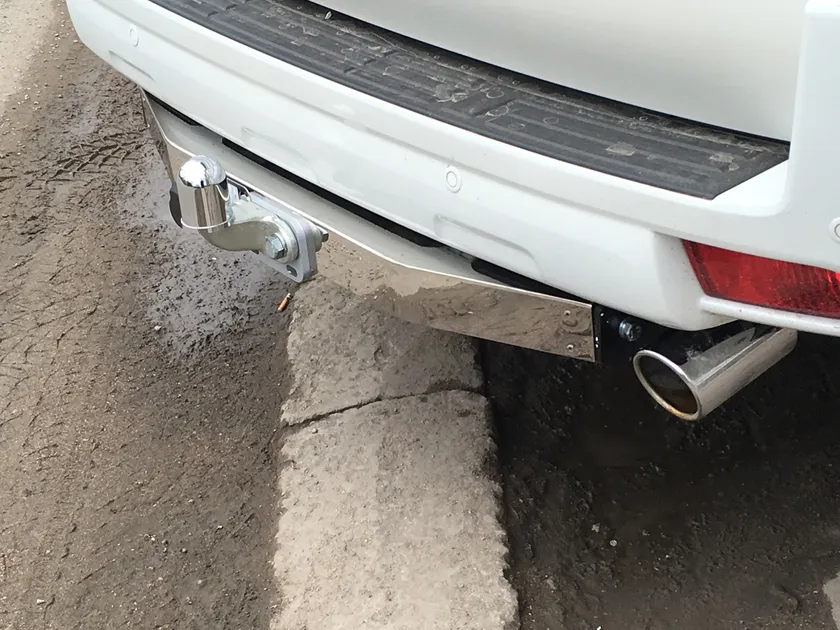 Фаркоп Oris (ранее Bosal) для Toyota Land Cruiser Prado 150 2009-2025. (с декор. пластиной) Фланцевое крепление. Артикул 3090-FL Фаркоп Oris (ранее Bosal) для Toyota Land Cruiser Prado 150 2009-2025. (с декор. пластиной) Фланцевое крепление. Артикул 3090-FL