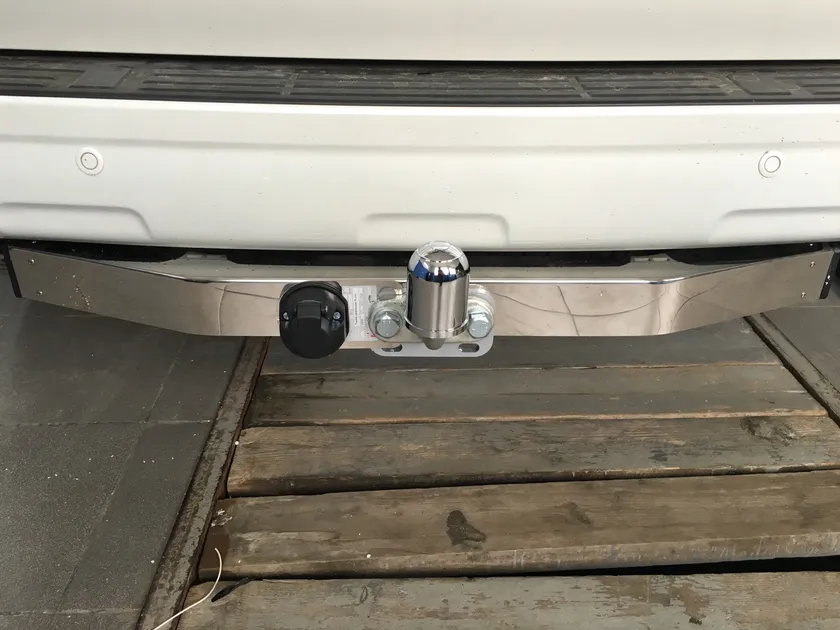 Фаркоп Oris (ранее Bosal) для Toyota Land Cruiser Prado 150 2009-2025. (с декор. пластиной) Фланцевое крепление. Артикул 3090-FL Фаркоп Oris (ранее Bosal) для Toyota Land Cruiser Prado 150 2009-2025. (с декор. пластиной) Фланцевое крепление. Артикул 3090-FL