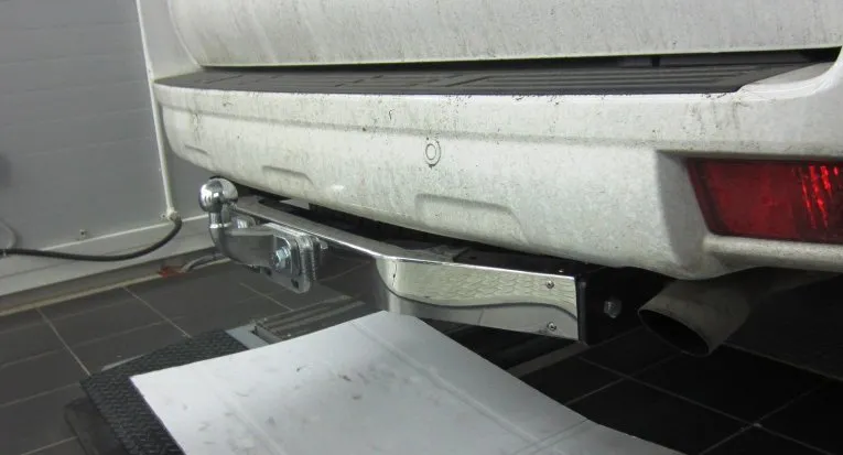 Фаркоп Oris (ранее Bosal) для Toyota Land Cruiser Prado 150 2009-2025. (с декор. пластиной) Фланцевое крепление. Артикул 3090-FL Фаркоп Oris (ранее Bosal) для Toyota Land Cruiser Prado 150 2009-2025. (с декор. пластиной) Фланцевое крепление. Артикул 3090-FL