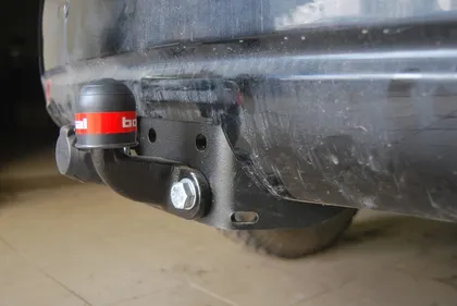 Фаркоп Oris (ранее Bosal) для Kia Sorento 2006-2009 Фланцевое крепление. Артикул 6740-F