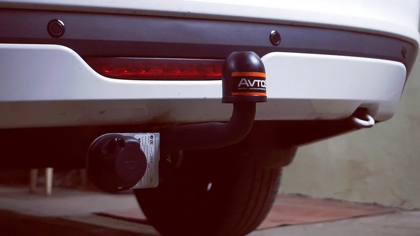 Фаркоп AvtoS для Lada Granta седан, лифтбек 2012-2018. Артикул VAZ-68