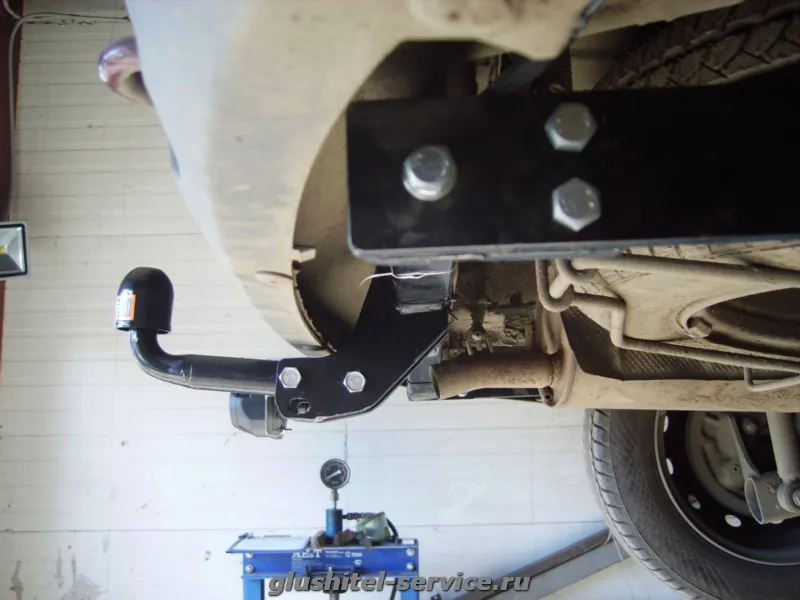 Фаркоп AvtoS для Dacia Logan универсал 2007-2014. Артикул RN 03 Фаркоп AvtoS для Dacia Logan универсал 2007-2014. Артикул RN 03