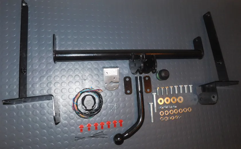 Фаркоп Лидер-Плюс для Ford Focus ll седан 2004-2012. Артикул F102-A Фаркоп Лидер-Плюс для Ford Focus ll седан 2004-2012. Артикул F102-A