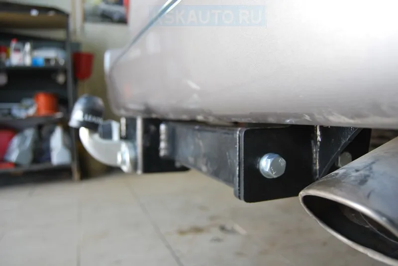 Фаркоп Лидер-Плюс для Lexus LX 470 1997-2007. Фланцевое крепление. Артикул L104-F Фаркоп Лидер-Плюс для Lexus LX 470 1997-2007. Фланцевое крепление. Артикул L104-F