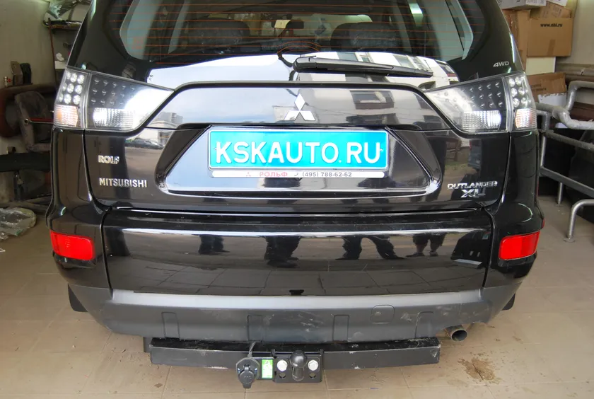 Фаркоп Лидер-Плюс для Mitsubishi Outlander XL 2007-2012. Фланцевое крепление. Артикул M105-FC Фаркоп Лидер-Плюс для Mitsubishi Outlander XL 2007-2012. Фланцевое крепление. Артикул M105-FC