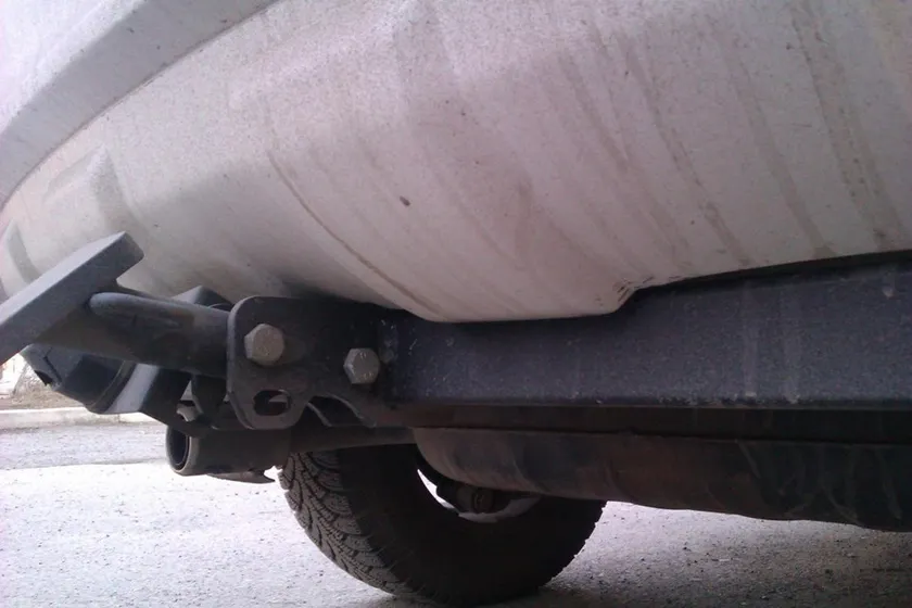 Фаркоп Лидер-Плюс для Toyota RAV4 II 2000-2006. Артикул T101-AE Фаркоп Лидер-Плюс для Toyota RAV4 II 2000-2006. Артикул T101-AE