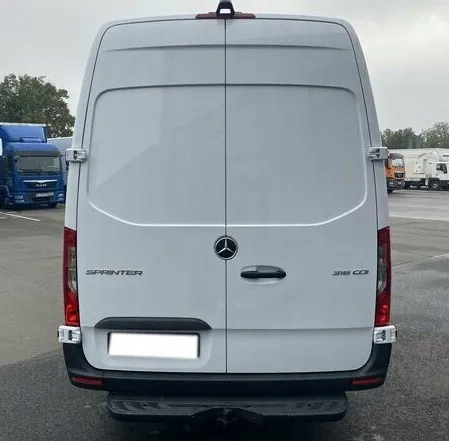 Фаркоп Steinhof для Mercedes-Benz Sprinter W906 2006-2018 (Европа) фургон, минибус 3,5T 3,665м/4,325м (со ступенькой, одинарные колёса). Артикул V-033 Фаркоп Steinhof для Mercedes-Benz Sprinter W906 2006-2018 (Европа) фургон, минибус 3,5T 3,665м/4,325м (со ступенькой, одинарные колёса). Артикул V-033