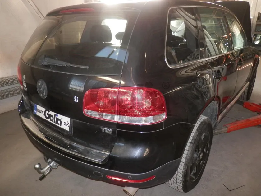 Фаркоп Galia оцинкованный для Porsche Cayenne I 2002-2010. Быстросъемный крюк. Артикул V052C Фаркоп Galia оцинкованный для Porsche Cayenne I 2002-2010. Быстросъемный крюк. Артикул V052C