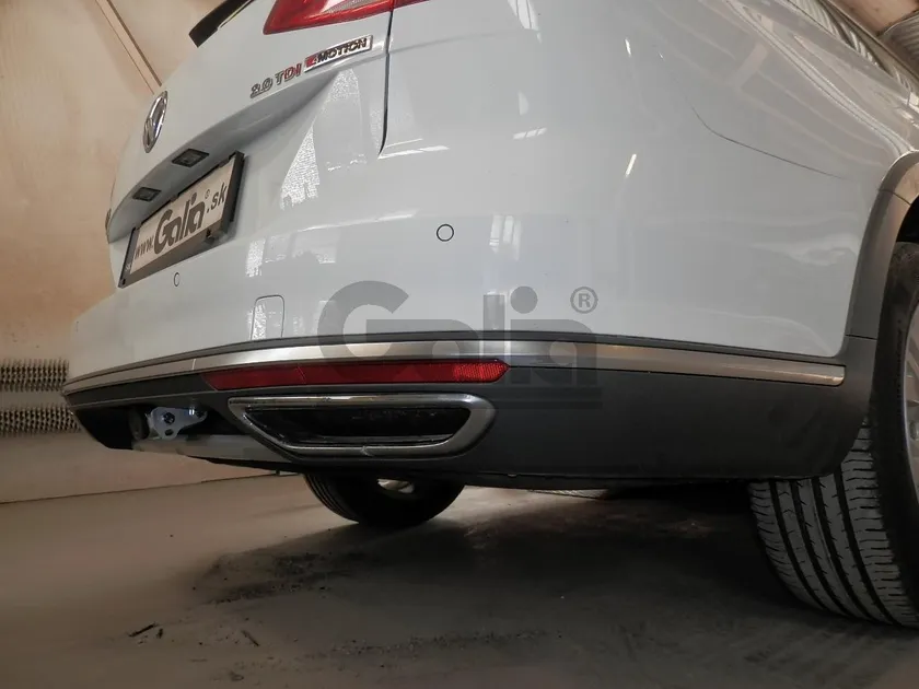Фаркоп Galia оцинкованный для Volkswagen Passat B8 2014-2025. Артикул V081C Фаркоп Galia оцинкованный для Volkswagen Passat B8 2014-2025. Артикул V081C