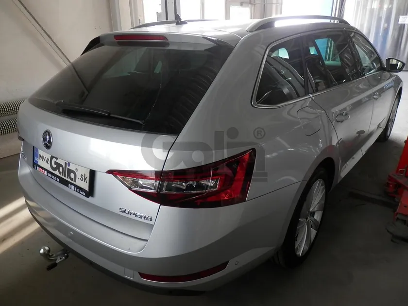 Фаркоп Galia оцинкованный для Volkswagen Passat B8 2014-2025. Артикул V081A Фаркоп Galia оцинкованный для Volkswagen Passat B8 2014-2025. Артикул V081A