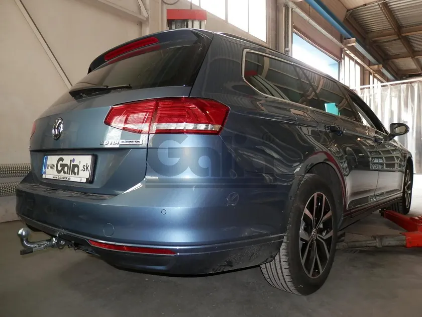 Фаркоп Galia оцинкованный для Volkswagen Passat B8 2014-2025. Артикул V081C Фаркоп Galia оцинкованный для Volkswagen Passat B8 2014-2025. Артикул V081C