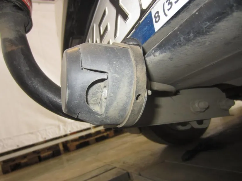 Фаркоп Oris (ранее Bosal) для Peugeot 307 хэтчбек 2001-2007. Артикул 2555-A Фаркоп Oris (ранее Bosal) для Peugeot 307 хэтчбек 2001-2007. Артикул 2555-A