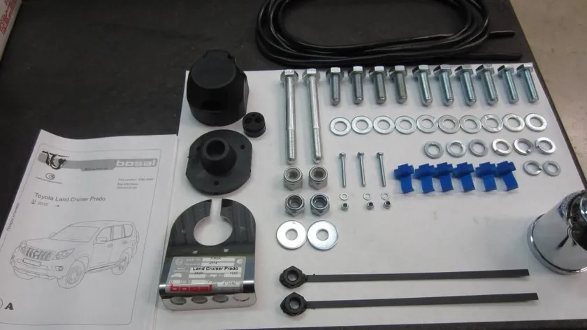 Фаркоп Oris (ранее Bosal) для Lexus GX 460 до рестайлинга 2009-2013 с нержавеющей накладкой. Быстросъемный крюк. Артикул 3082-AK41 Фаркоп Oris (ранее Bosal) для Lexus GX 460 до рестайлинга 2009-2013 с нержавеющей накладкой. Быстросъемный крюк. Артикул 3082-AK41