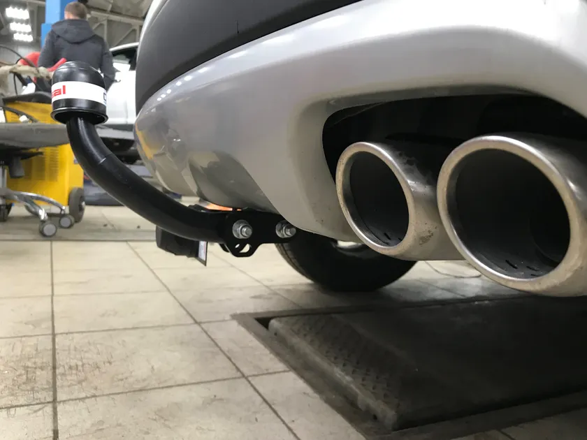 Фаркоп Oris (ранее Bosal) для Kia Rio IV X-line до рестайлинга 2017-2020. Артикул 6760-A