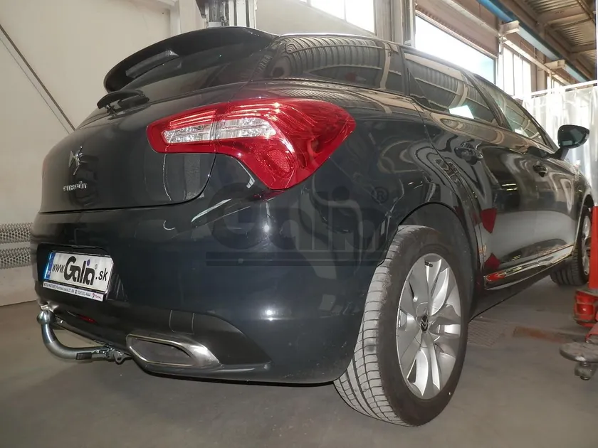 Фаркоп Galia оцинкованный для Citroen DS5 2011-2015. Быстросъемный крюк. Артикул C067C Фаркоп Galia оцинкованный для Citroen DS5 2011-2015. Быстросъемный крюк. Артикул C067C