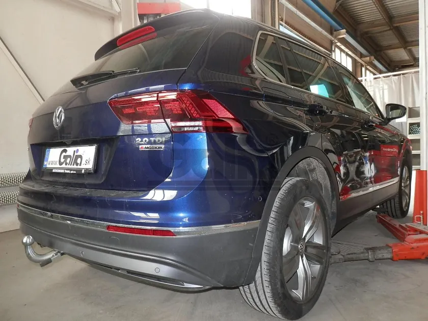 Фаркоп Galia оцинкованный для Volkswagen Tiguan I 2007-2016. Быстросъемный крюк. Артикул V069C Фаркоп Galia оцинкованный для Volkswagen Tiguan I 2007-2016. Быстросъемный крюк. Артикул V069C