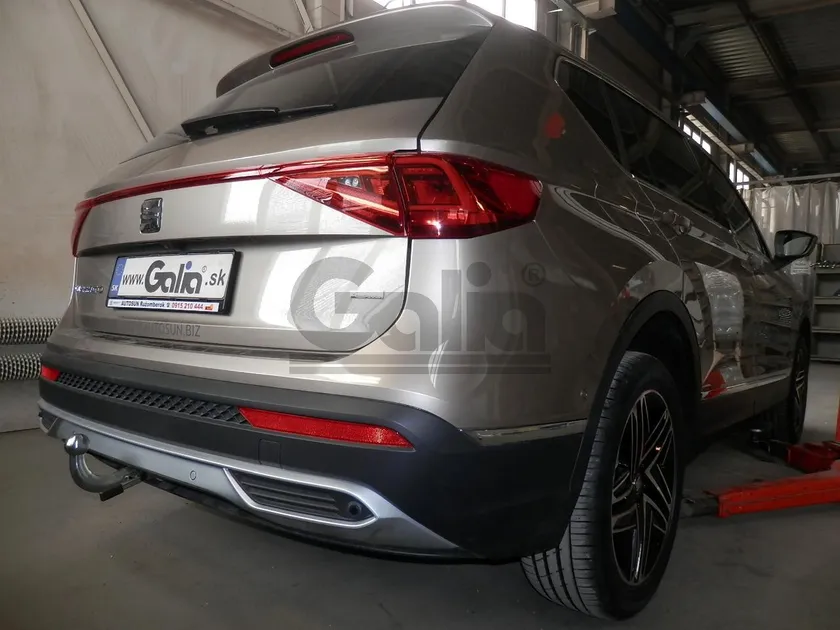 Фаркоп Galia оцинкованный для Audi Q3 I 2011-2018. Артикул V069A Фаркоп Galia оцинкованный для Audi Q3 I 2011-2018. Артикул V069A