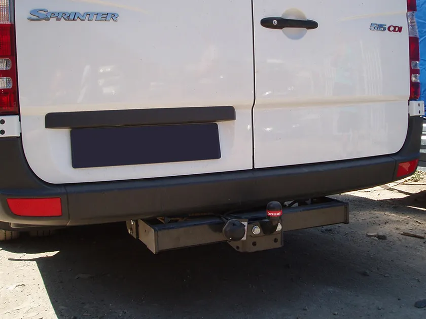 Фаркоп Oris (ранее Bosal) для Volkswagen Crafter минивэн, Van 2006-2016. Фланцевое крепление. Артикул 2250-F Фаркоп Oris (ранее Bosal) для Volkswagen Crafter минивэн, Van 2006-2016. Фланцевое крепление. Артикул 2250-F