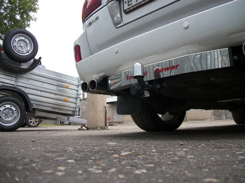 Фаркоп Oris (ранее Bosal) для Lexus LX 570 2007-2025 с нержавеющей светящейся накладкой ORIS DRIVE. Артикул 3054-AOD Фаркоп Oris (ранее Bosal) для Lexus LX 570 2007-2025 с нержавеющей светящейся накладкой ORIS DRIVE. Артикул 3054-AOD