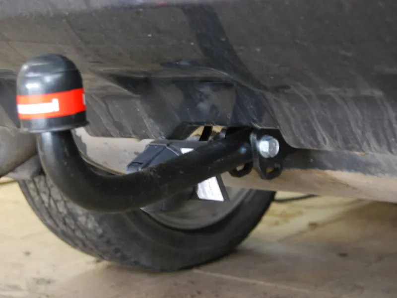 Фаркоп Oris (ранее Bosal) для Land Rover Freelander II 2007-2014. Артикул 7351-A Фаркоп Oris (ранее Bosal) для Land Rover Freelander II 2007-2014. Артикул 7351-A