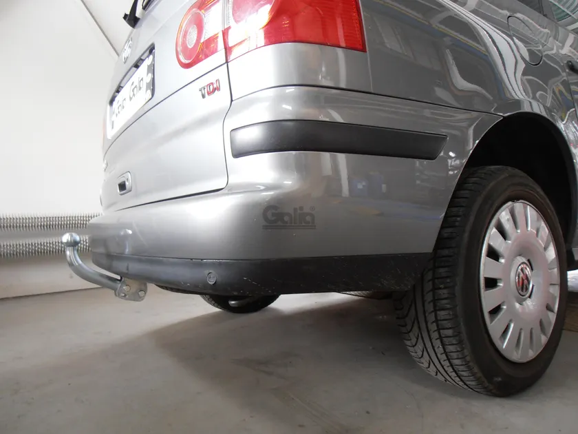 Фаркоп Galia оцинкованный для Ford Galaxy I 2/4WD 2000-2006. Артикул F104A Фаркоп Galia оцинкованный для Ford Galaxy I 2/4WD 2000-2006. Артикул F104A