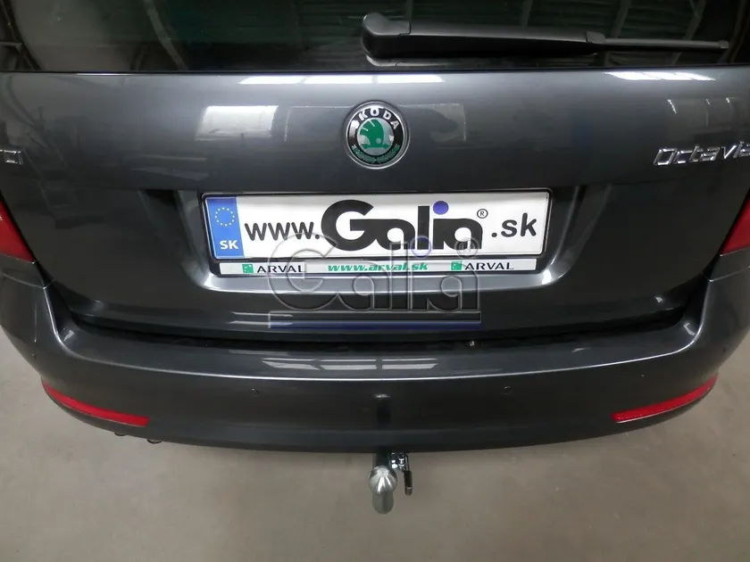 Фаркоп Galia оцинкованный для Skoda Octavia A5 хэтчбек, универсал 2004-2013. Быстросъемный крюк. Артикул S086C Фаркоп Galia оцинкованный для Skoda Octavia A5 хэтчбек, универсал 2004-2013. Быстросъемный крюк. Артикул S086C