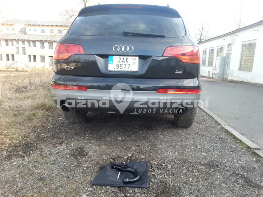 Фаркоп Steinhof для Audi Q7 I 2006-2014 (вкл. S-line, кроме панорамной крыши). Быстросъемный крюк. Артикул A-093 Фаркоп Steinhof для Audi Q7 I 2006-2014 (вкл. S-line, кроме панорамной крыши). Быстросъемный крюк. Артикул A-093