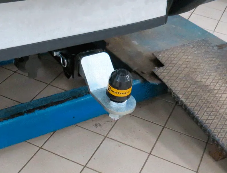 Фаркоп Мотодор под американский квадрат для Dongfeng DF6 2022-2025. Артикул 98601-E