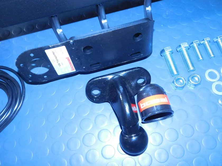 Фаркоп Oris (ранее Bosal) для Volkswagen Transporter T6 Minibus, Van 2015-2025. Фланцевое крепление. Артикул 2182-F Фаркоп Oris (ранее Bosal) для Volkswagen Transporter T6 Minibus, Van 2015-2025. Фланцевое крепление. Артикул 2182-F