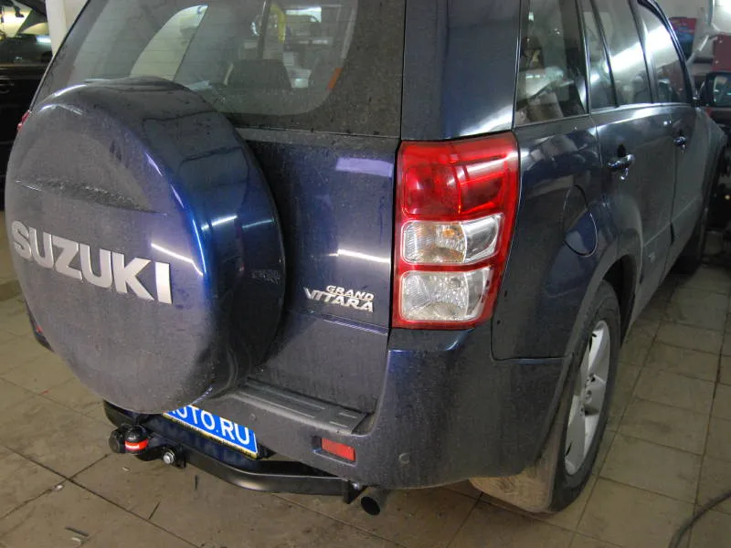 Фаркоп Oris (ранее Bosal) для Suzuki Grand Vitara III 5-дв. 2005-2015. Фланцевое крепление. Артикул 2850-F Фаркоп Oris (ранее Bosal) для Suzuki Grand Vitara III 5-дв. 2005-2015. Фланцевое крепление. Артикул 2850-F