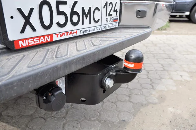 Фаркоп Oris (ранее Bosal) для Nissan Navara D40 (со ступенькой) 2005-2015. Фланцевое крепление. Артикул 4360-F