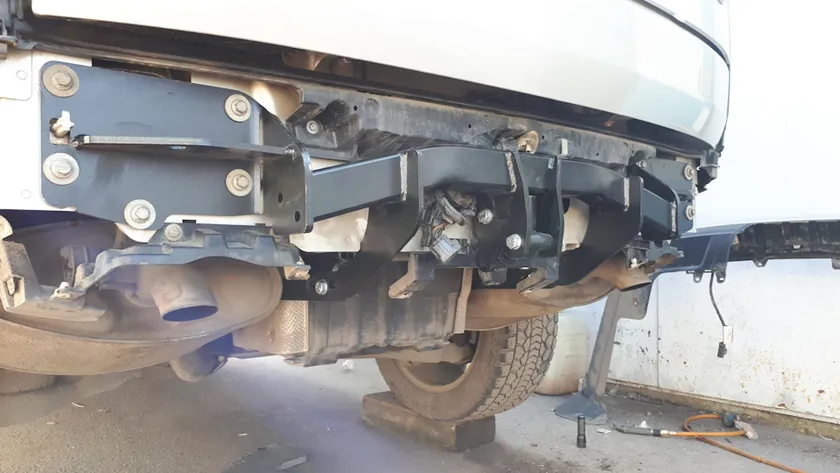 Фаркоп Oris (ранее Bosal) для Land Rover Range Rover IV 2012-2025. Артикул 7355-AK41 Фаркоп Oris (ранее Bosal) для Land Rover Range Rover IV 2012-2025. Артикул 7355-AK41