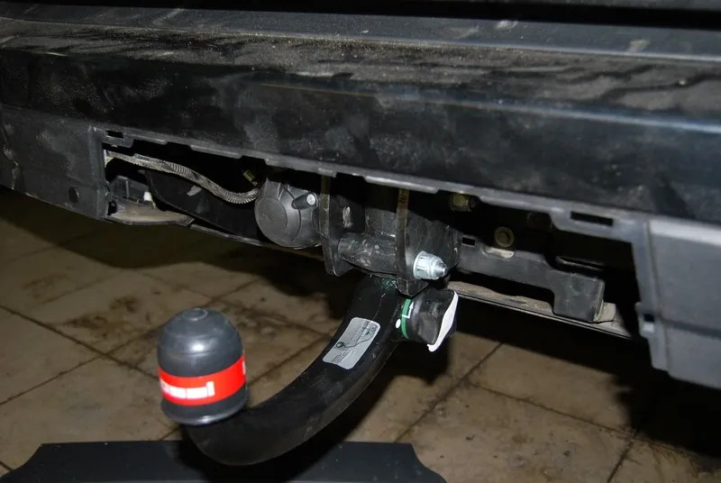 Фаркоп Oris (ранее Bosal) для Land Rover Range Rover IV 2012-2025. Артикул 7355-AK41